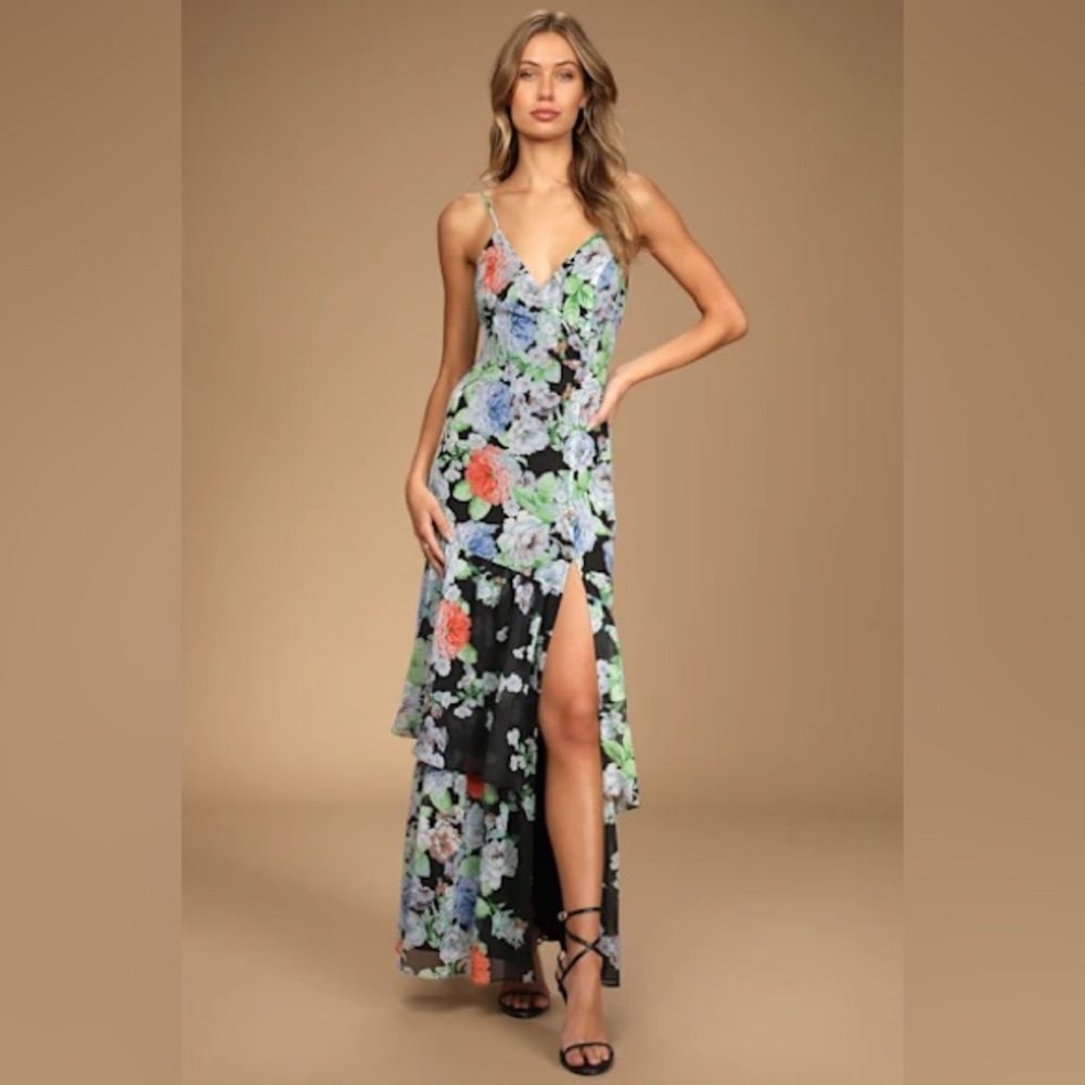 NWOT Lulus Effortless Energy Tiered Ruffle Maxi Dress Sz Small